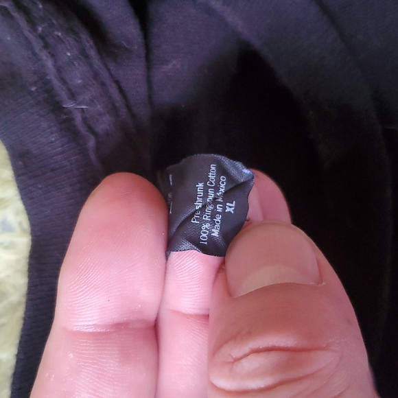 COPY - Sumac band tee XL - Picture 2 of 2